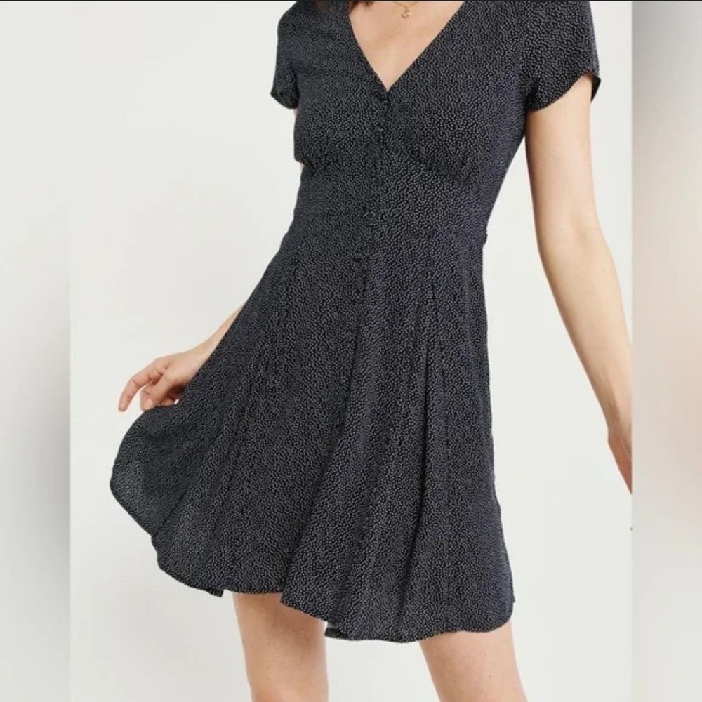 A&F Navy Blue Polka Dot Mini Button Down Dress with Cap Sleeves Womens SP